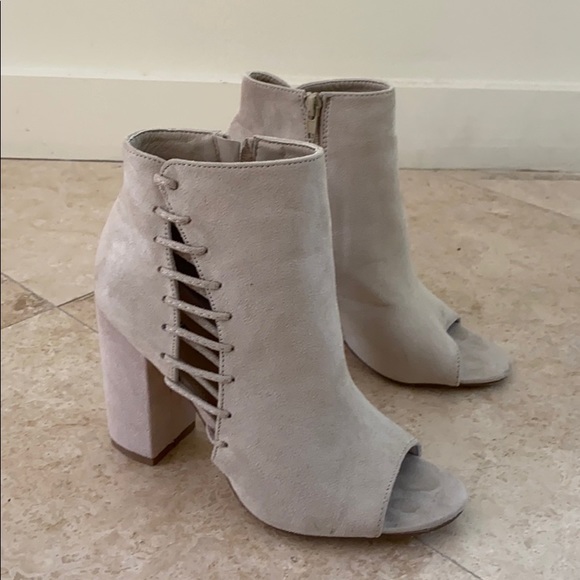 JustFab Shoes - JustFab Suede Feel Ankle Bootie - size 8.5
